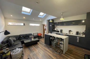 Deyne Avenue, Rusholme, Manchester - Image 3